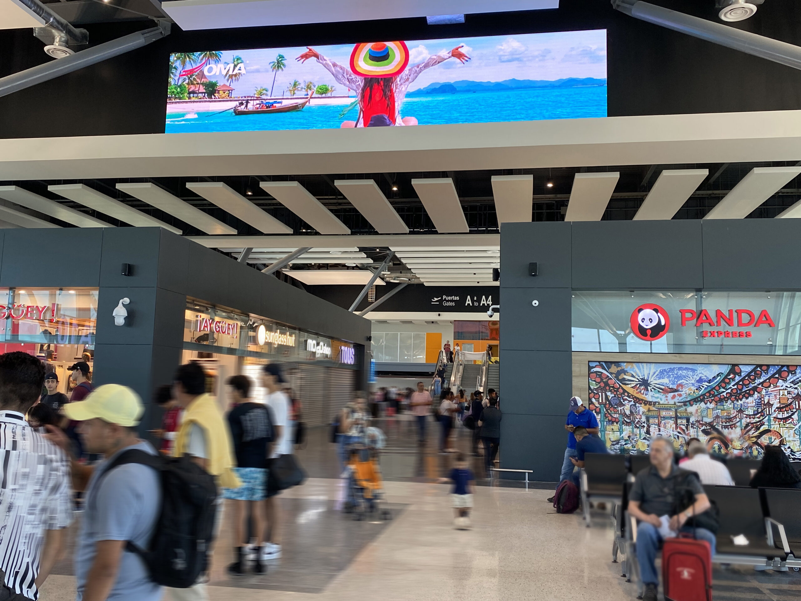 dvLED video wall Monterrey Airport