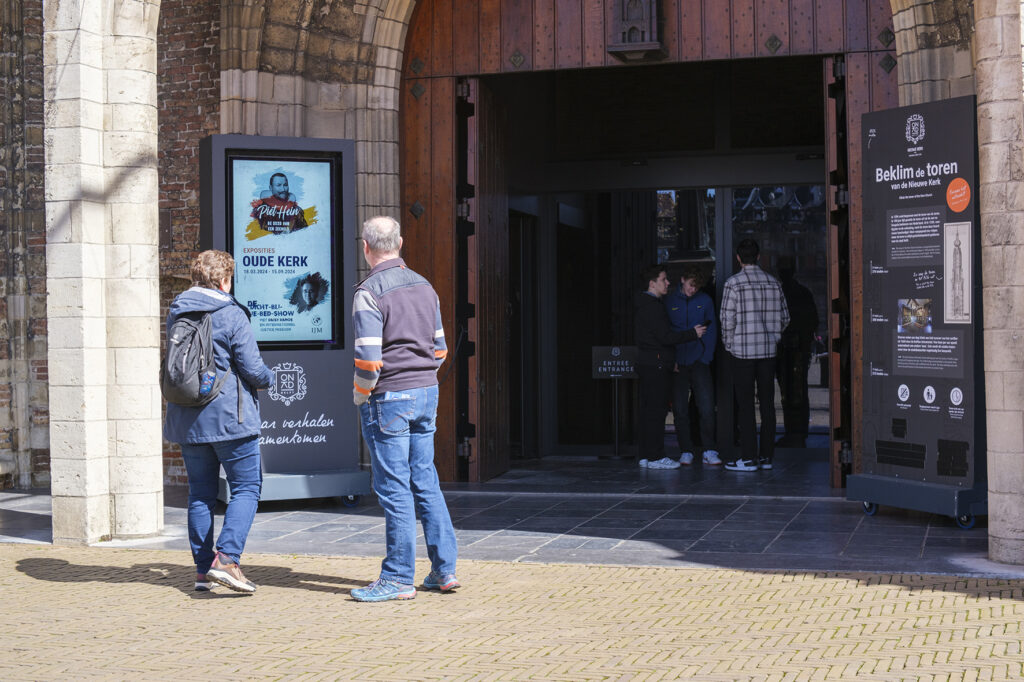 Dutch church outdoor digital signage