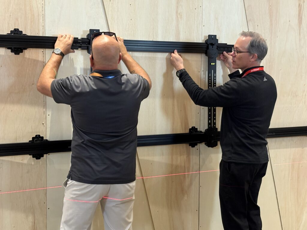 SEAMLESS Connect Universal dvLED Mounting System Training