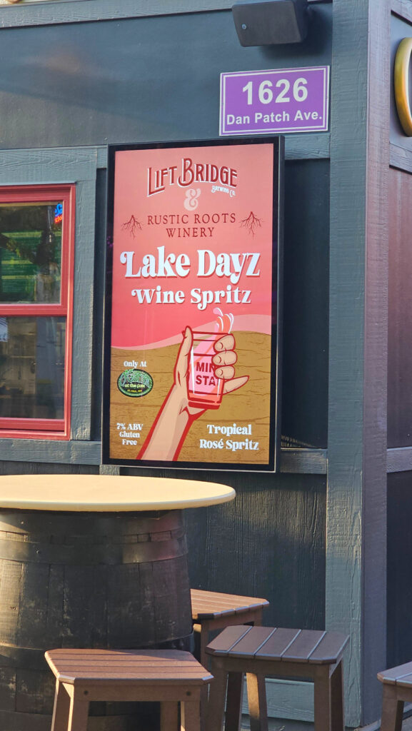 digital signage solutions LuLu's Public House